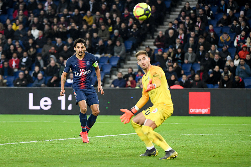 英超历史曾有7名球员节礼日戴帽：亨利、贝巴、贝尔、凯恩在列（英超节礼日曾有7位球员戴帽：亨利、贝尔巴托夫、贝尔、凯恩等名将上榜）