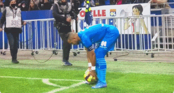 热那亚vs维罗纳：马利诺夫斯基、洛伦佐-科隆博首发，加利亚尔迪尼、焦瓦内出战