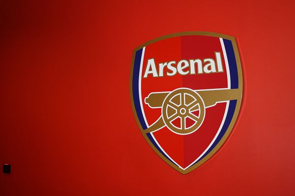 弗里克解释亚马尔被换下原因，称其欧冠停赛需轮换