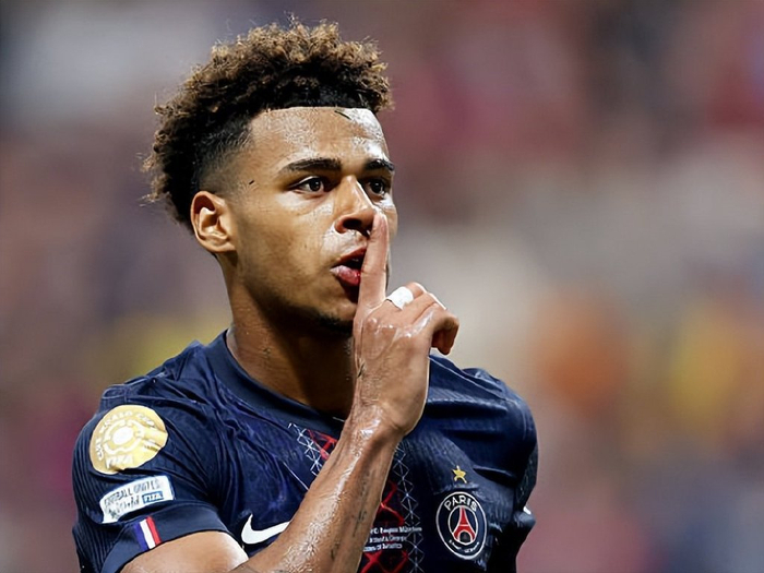 国足热身赛小胜沙特展现新阵容（新阵容亮相，国足热身赛小胜沙特）