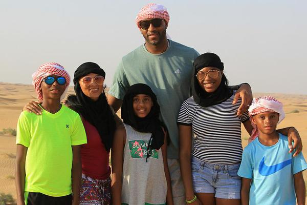 足球是朋友、梦想与人生的瞬间🔴⚫️⚽️（足球，串起朋友、梦想与人生的每个瞬间🔴⚫️⚽️）