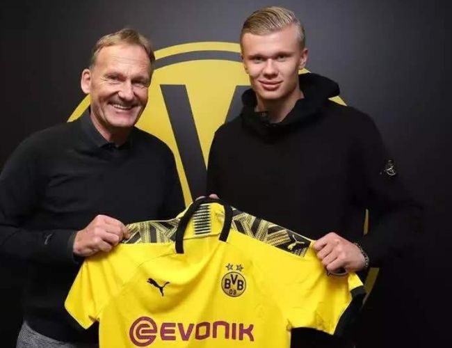 追求保罗，联手詹皇冲冠？湖人操作引爆联盟，字母哥也要加盟？