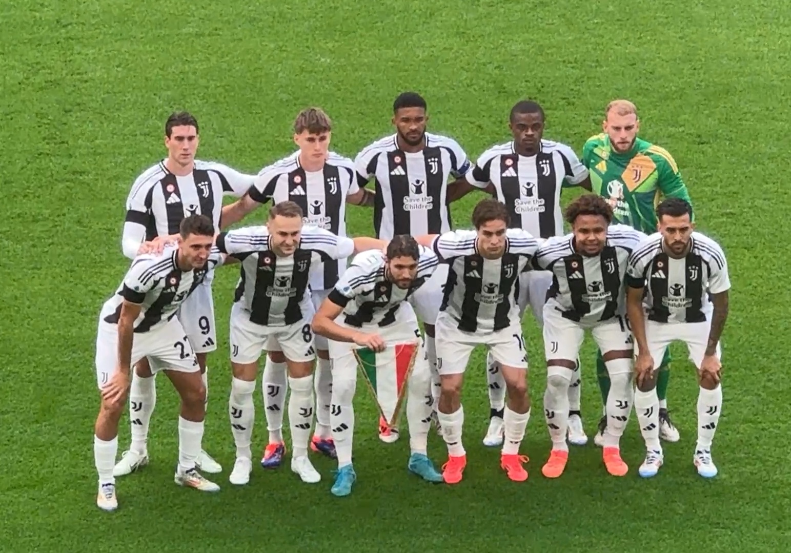 德甲身价涨跌情况：穆西亚拉下降一千万欧，卡尔暴涨四千万欧（德甲身价变动：穆西亚拉下调1000万欧，卡尔上调4000万欧）