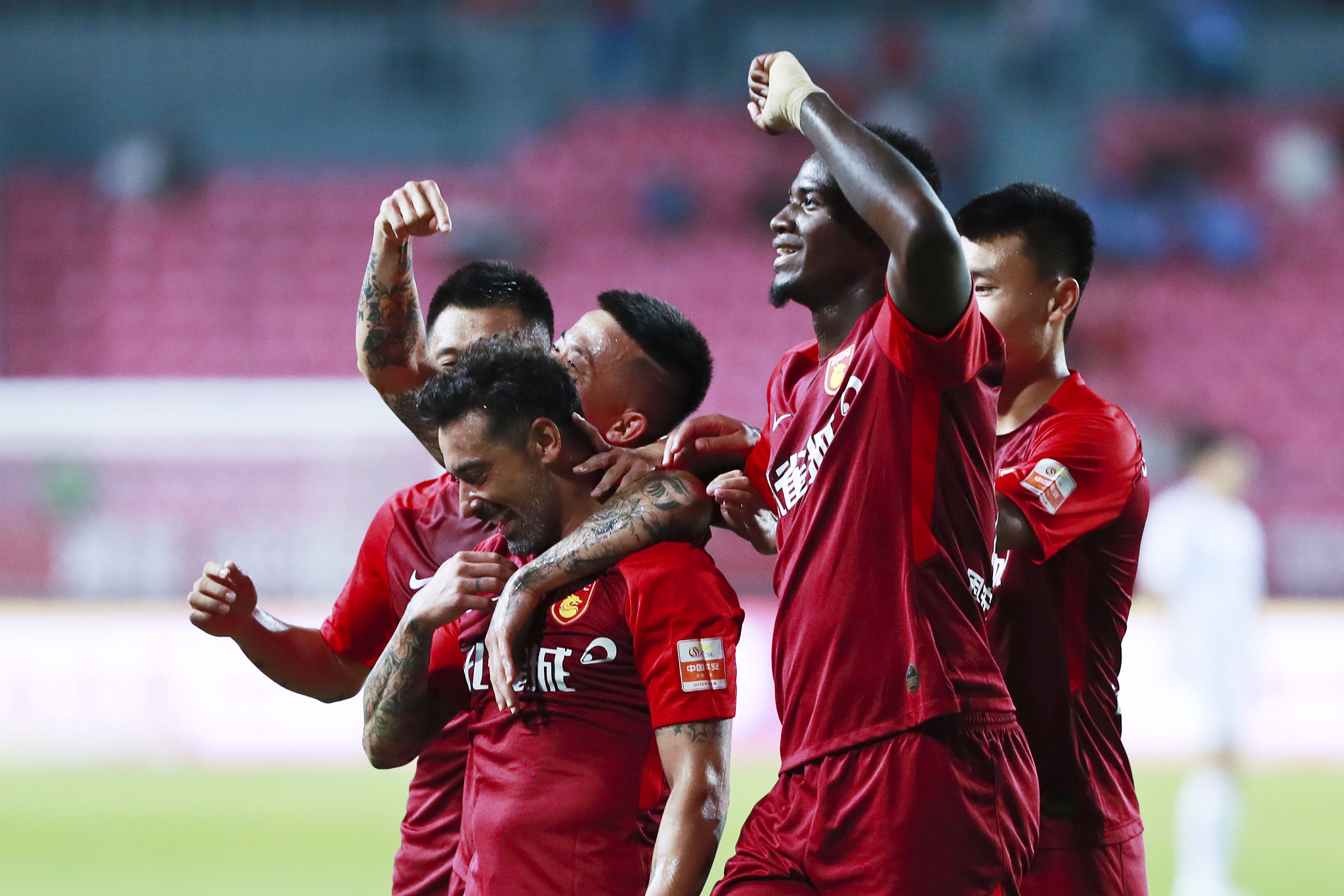 林诗栋与王楚钦，2025国际乒联世界第一排名的交替变化