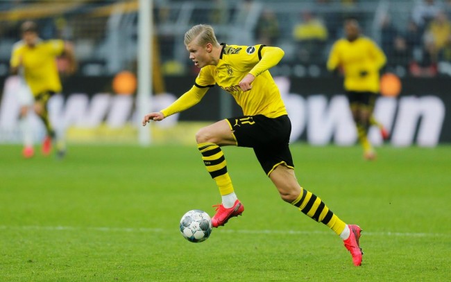 随着莱切1-0比萨，意甲最新积分榜出炉：紫百合令人大跌眼镜（莱切1-0小胜比萨，意甲积分榜更新：紫百合表现出人意料）