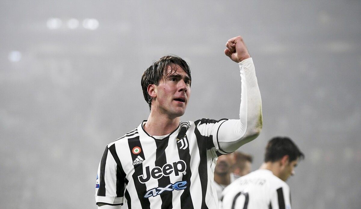 奇闻揭秘：巴西球星自掏腰包加盟中超，为追逐梦想付出数十万代价（秘闻曝光：巴西球星为逐梦自费加盟中超，砸下数十万）