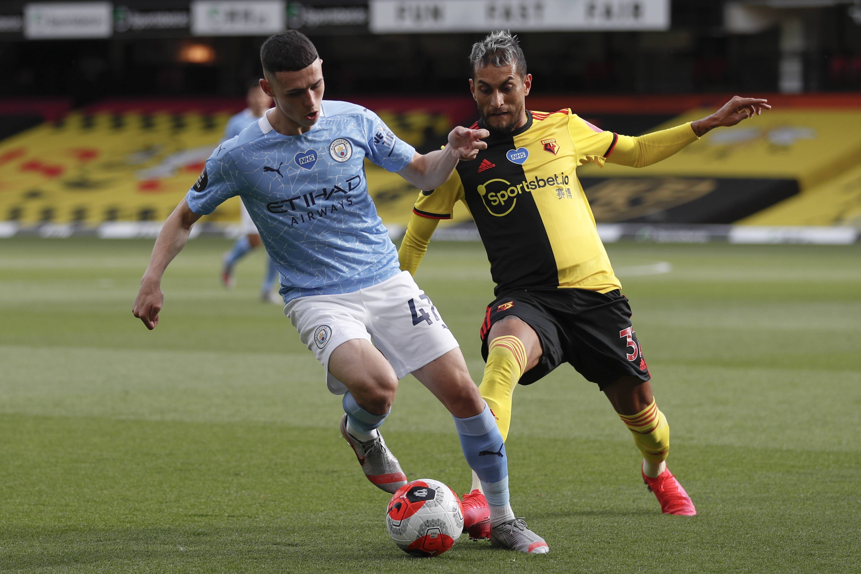 足球报：塞蒂恩下课与更衣室矛盾基本无关，曾最大限度保护球员（足球报：塞蒂恩被解雇与更衣室矛盾无大关联，此前最大程度维护球员）