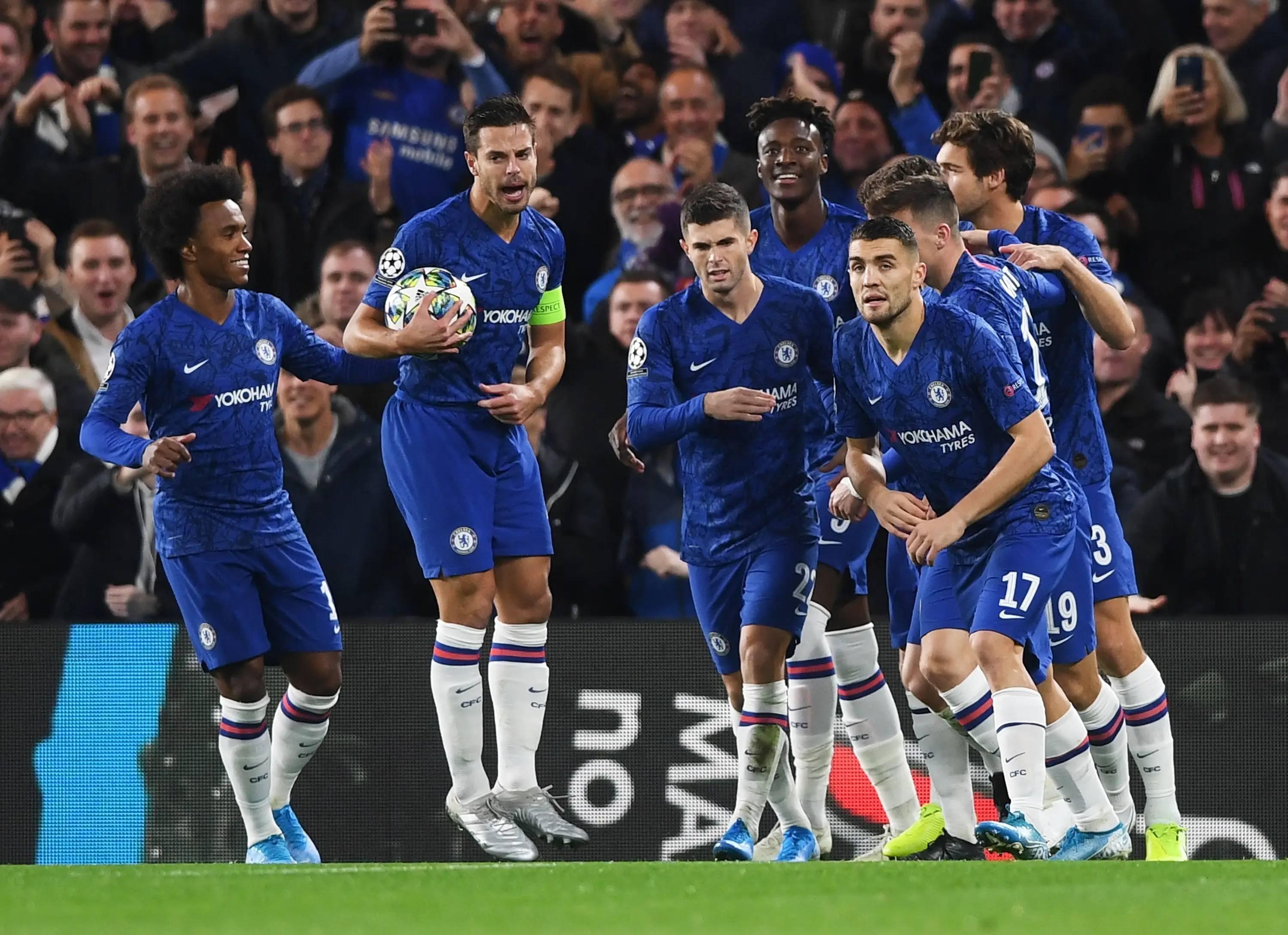 拜仁官方：帕夫洛维奇、比朔夫因病缺席，金玟哉膝盖受伤（拜仁通报：帕夫洛维奇、比朔夫因病缺阵，金玟哉膝部受伤）