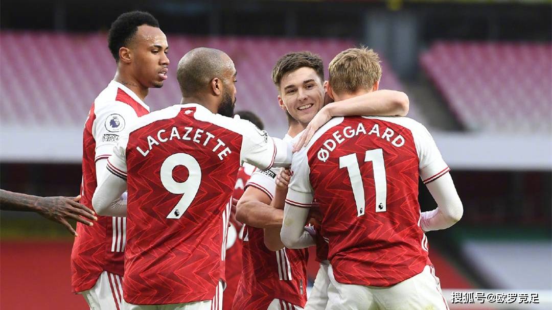 刚有起色就受伤！斯洛特回应伊萨克伤情：进球后无法坚持通常情况都不好（刚起势就伤退！斯洛特谈伊萨克伤情：进球后坚持不住，多半不是好消息）